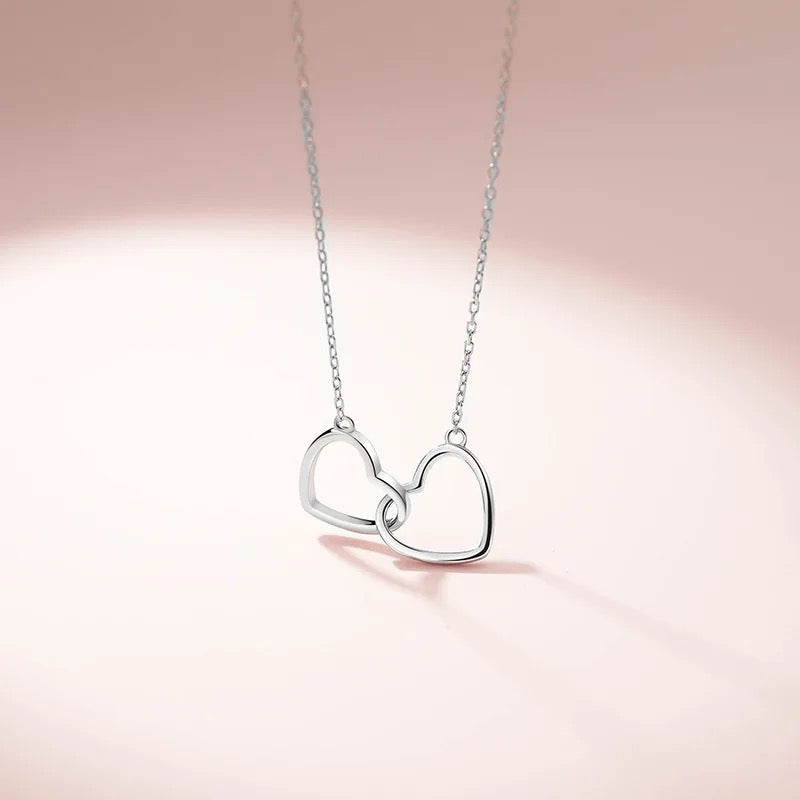 925 Sterling Silver Connected Love Heart Necklace