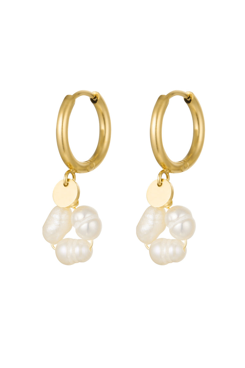 Gold Pearl Round Earrings