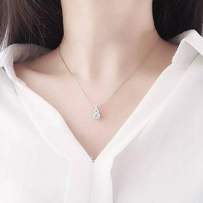 Silver zircon hot sale short necklace