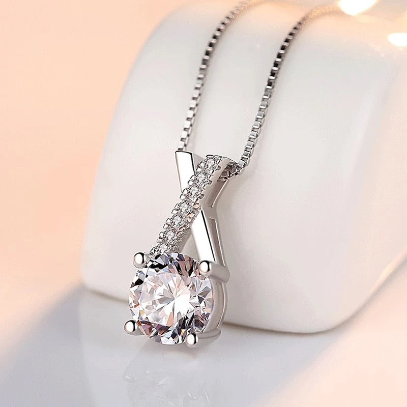 925 Sterling Silver AAA Zircon Fine Jewellery Tear Drop Shaped Pendant Necklace