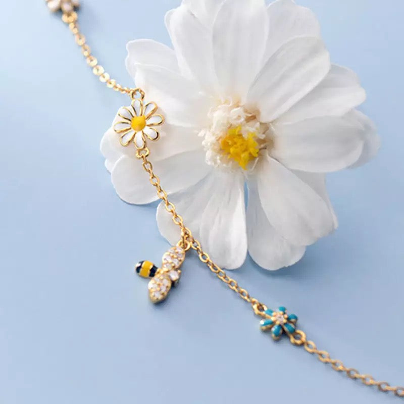 925 Sterling Silver Micro Zircon Daisy Flower Bee Bracelet Silver or Gold Colour